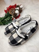 Load image into Gallery viewer, Buffalo Plaid Flats W/ Fuzzy Lining
