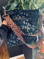 Load image into Gallery viewer, Leopard Crossbody Bag

